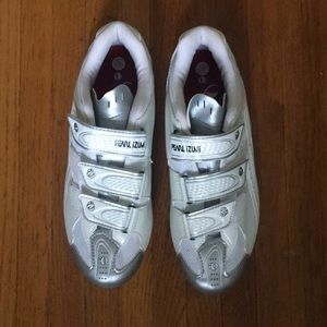 Pearl Izumi Women’s Cycling shoes.